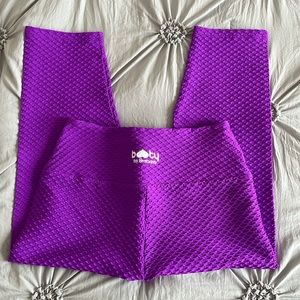 Booty by Brabants Regal Curvy Cropped Croco Leggings